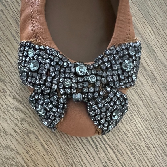 Tory Burch Eddie Rhinestone Jewel Bow Leather Slip On Ballet Flats Tan Size 5.5 - Picture 5 of 15